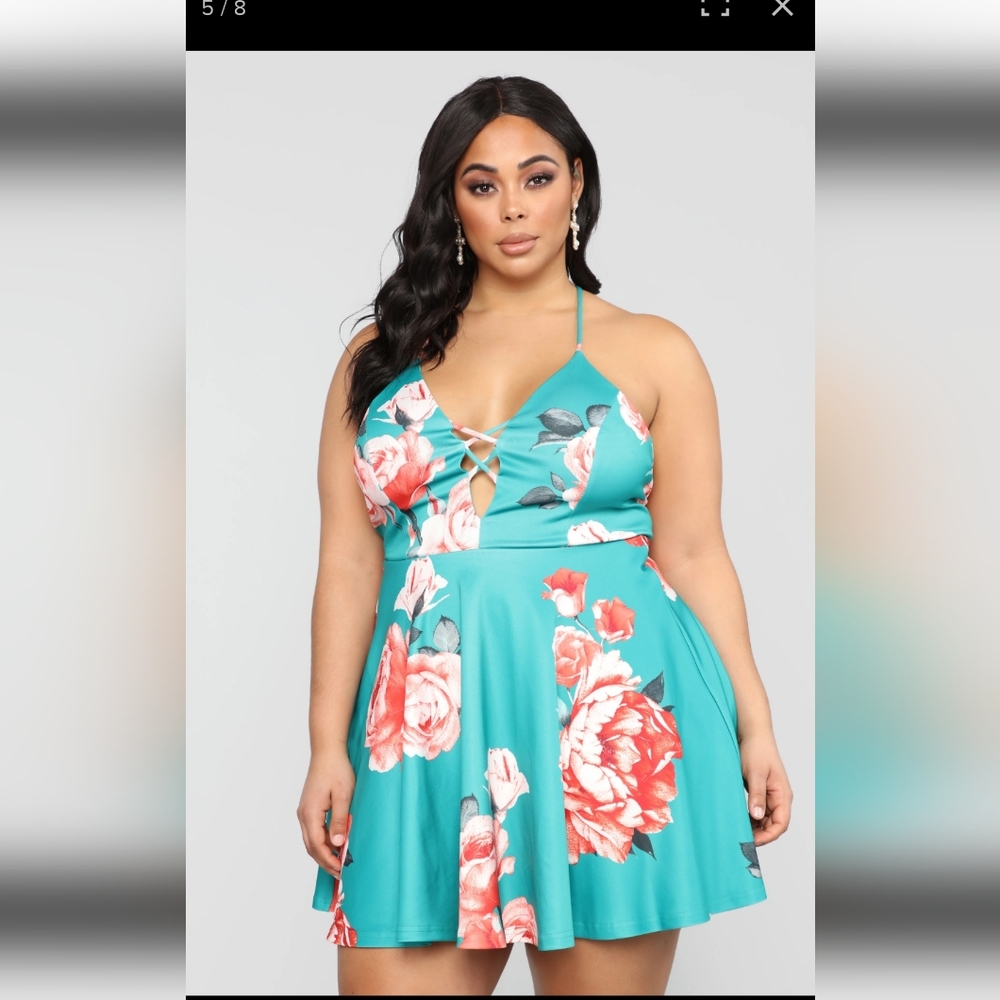 A turquoise dress